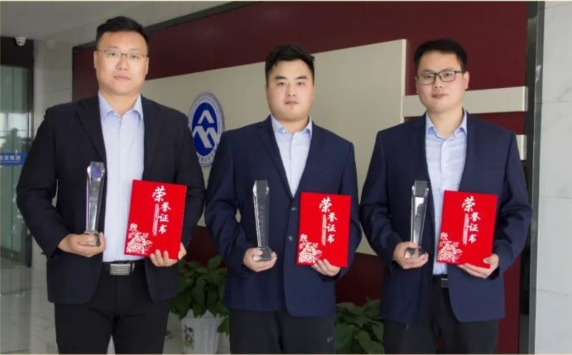             围观┃众安集团第一届杰出青年诞生！